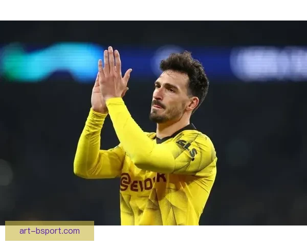 胡梅尔斯正式加盟意甲罗马开启新赛季防线新篇章